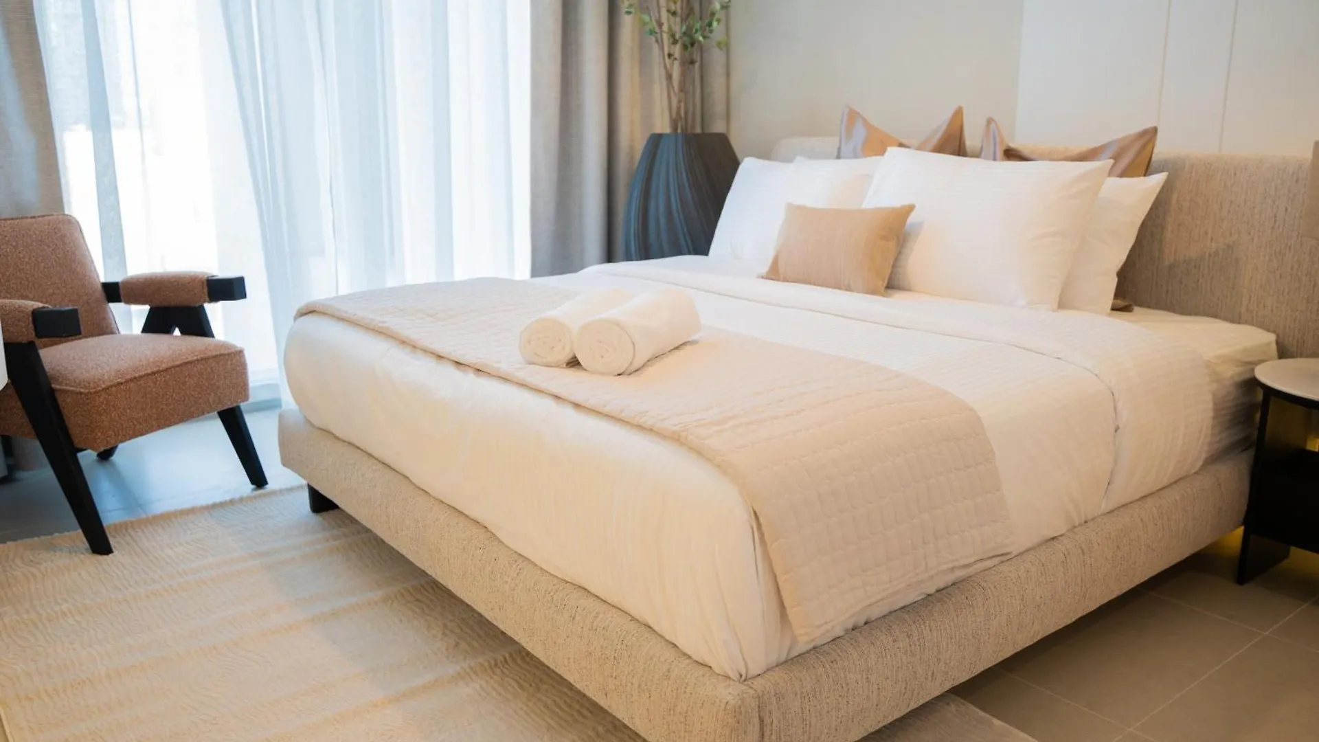 Forte Tower 1 - Modernized Two Bedroom Apartment In Downtown Dubai