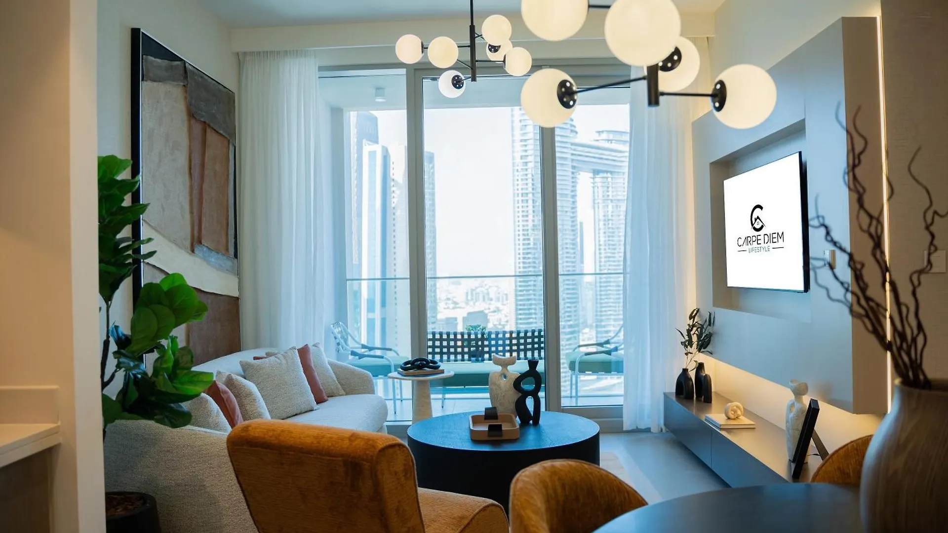 Forte Tower 1 - Modernized Two Bedroom Apartment In Downtown location